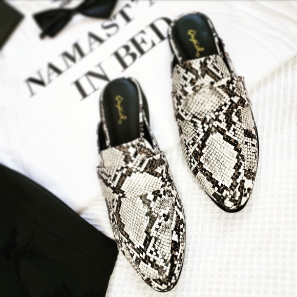 🆕️//The Ryan// snake mule flat - Picture 6 of 7